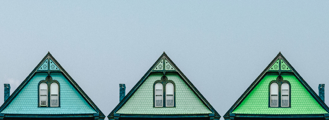 three roofs of houses showing three different ways to sell a house